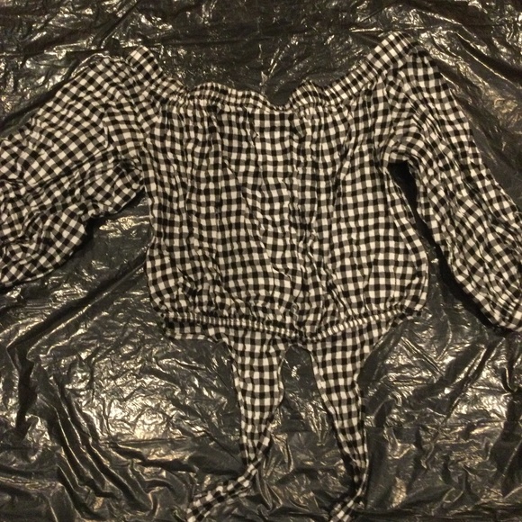 Top - Picture 2 of 2